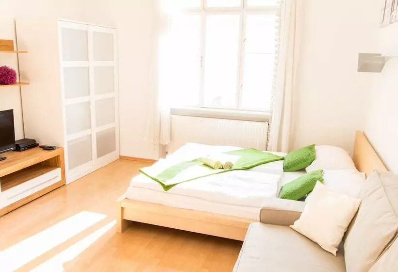 Apartment Favoritenstrasse