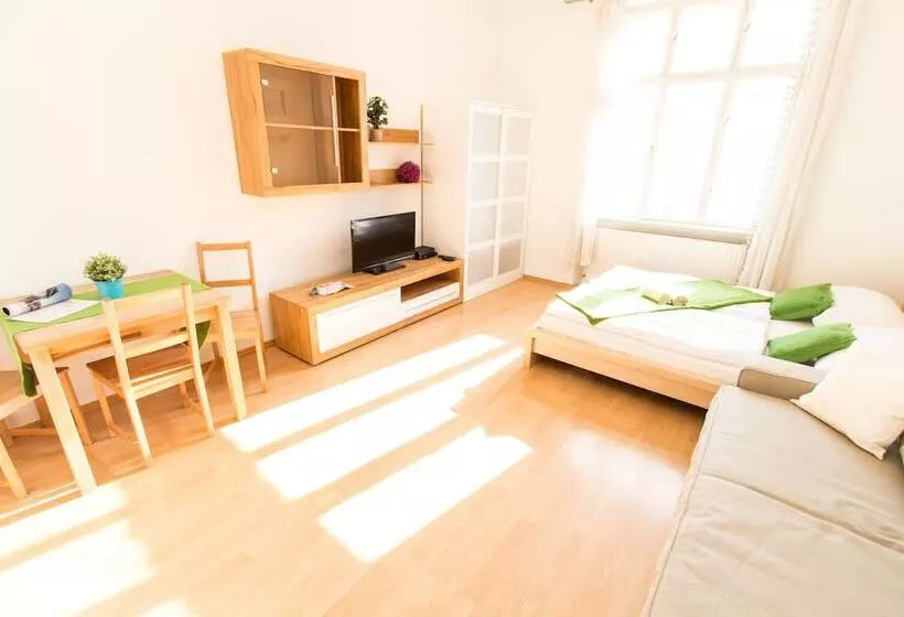 Apartment Favoritenstrasse