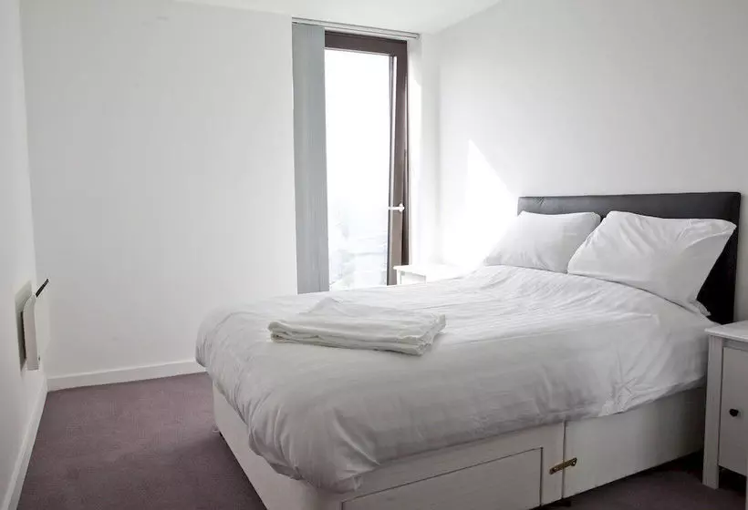 Halo Serviced Apartments St Pauls