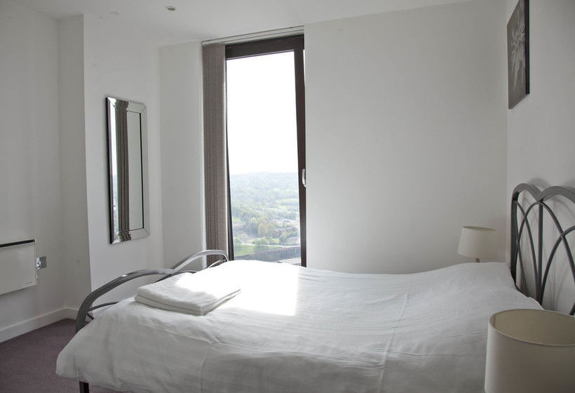 Halo Serviced Apartments St Pauls