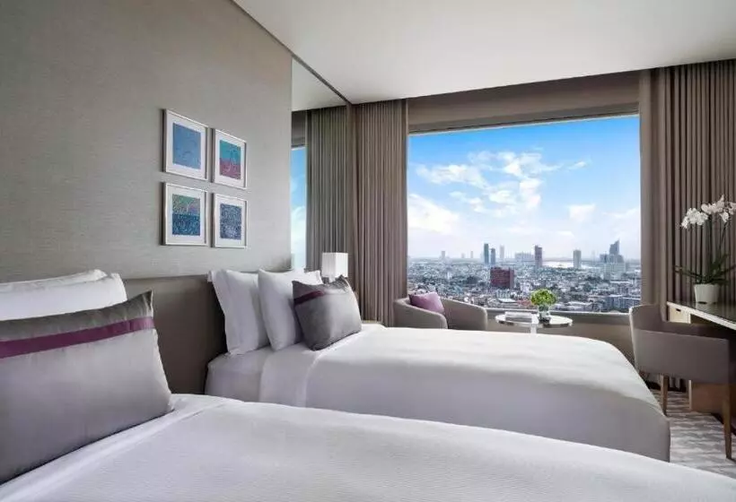 هتل Avani Plus Riverside Bangkok