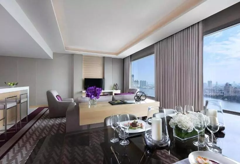 هتل Avani Plus Riverside Bangkok