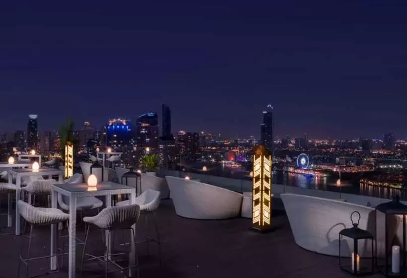 هتل Avani Plus Riverside Bangkok