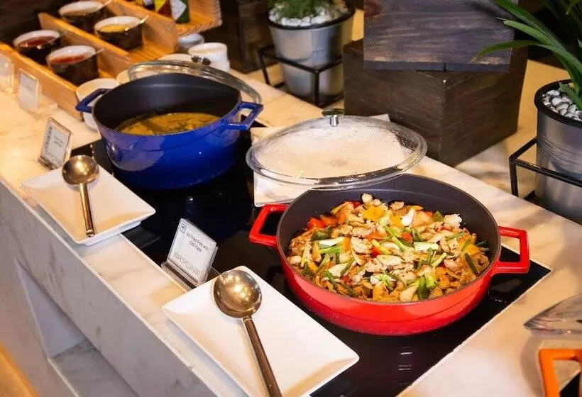 هتل Avani Plus Riverside Bangkok