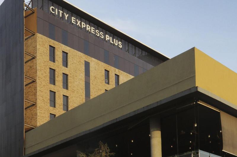 בית מלון כפרי City Express Plus By Marriott Monterrey Nuevo Sur