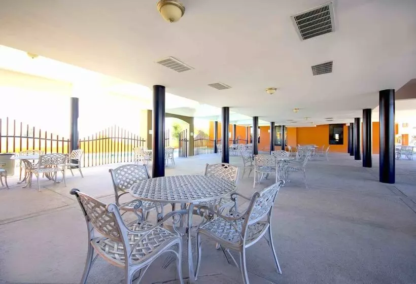 בית מלון כפרי Consulado Inn