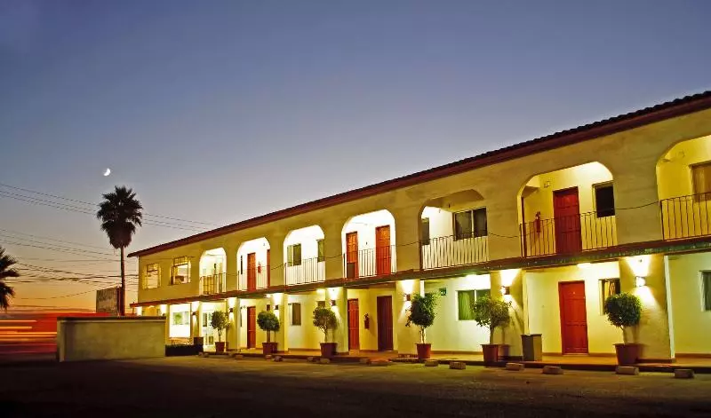 هتل El Sausalito