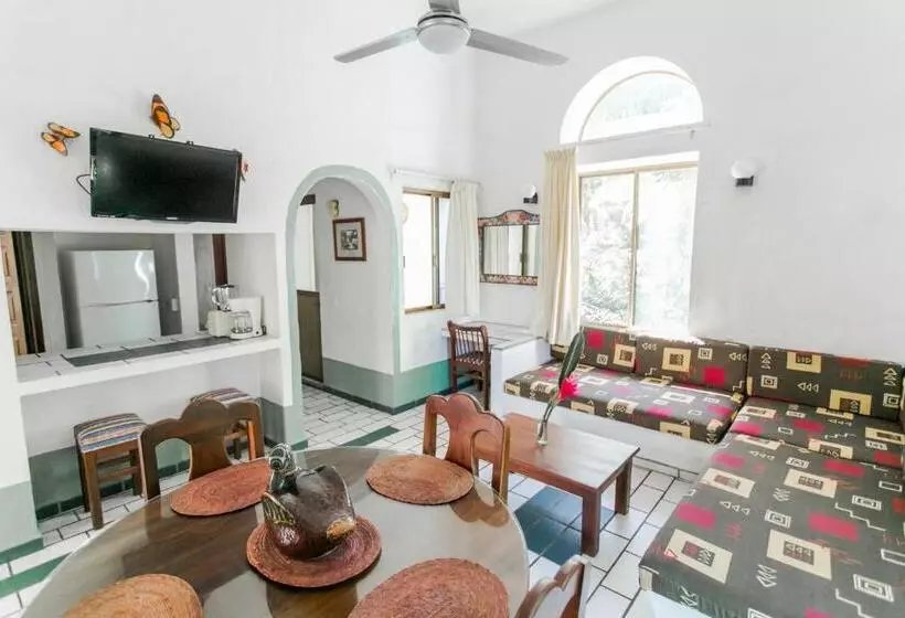 هتل Hacienda De Melaque