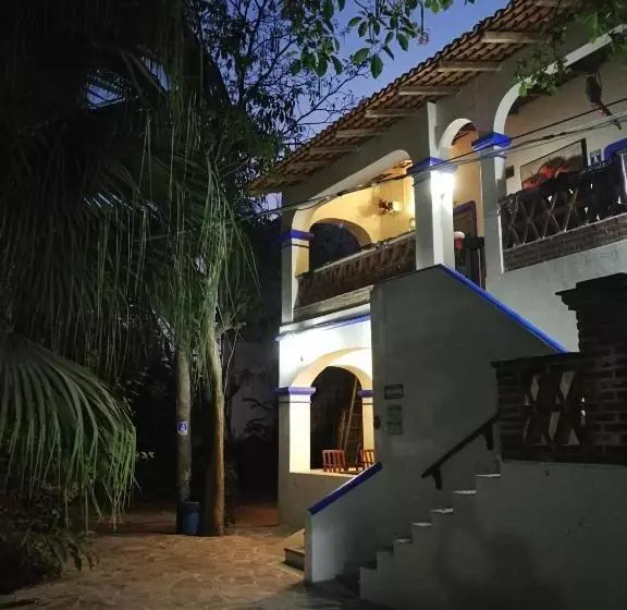 هتل Hacienda De Melaque