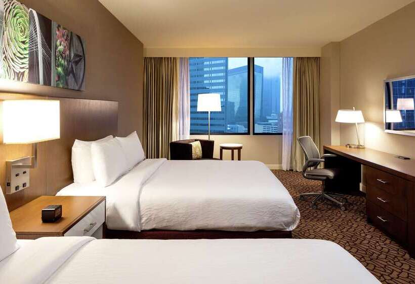 בית מלון כפרי Hilton Garden Inn Downtown Dallas