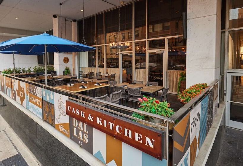 בית מלון כפרי Hilton Garden Inn Downtown Dallas