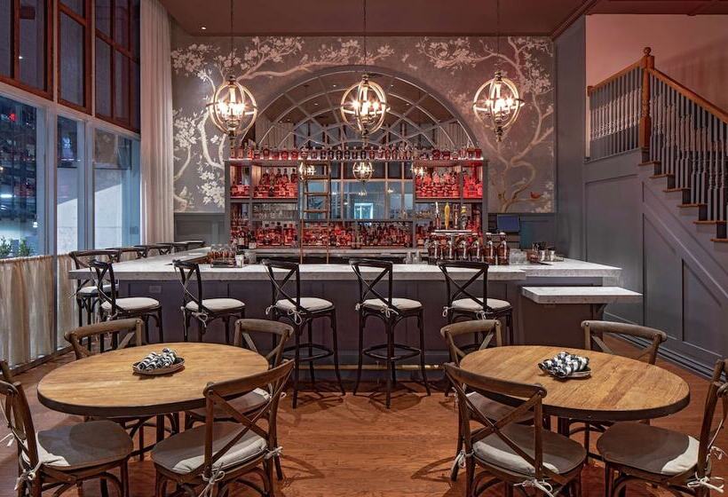 בית מלון כפרי Hilton Garden Inn Downtown Dallas