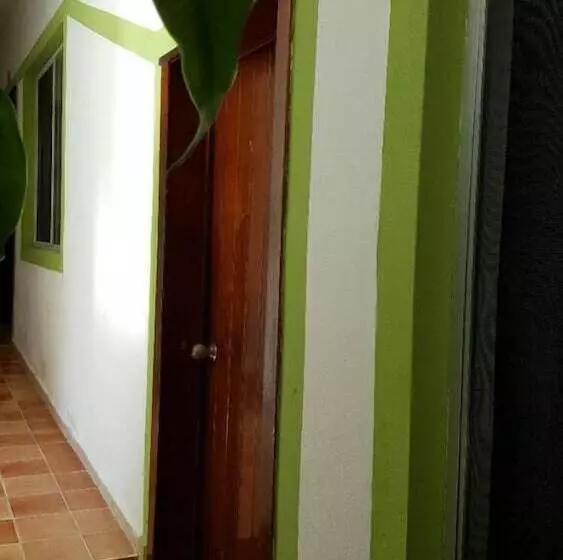 בית מלון כפרי La Quinta Avenida