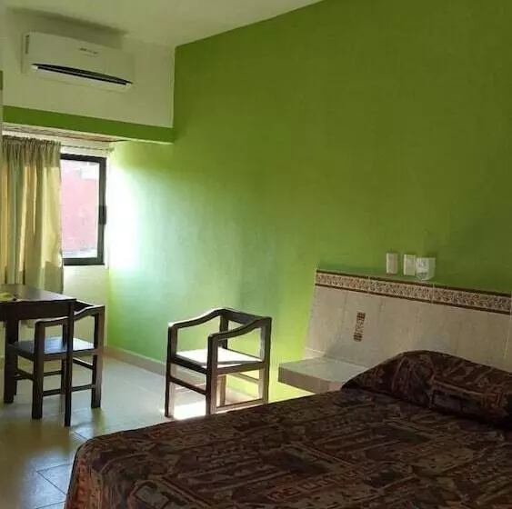 בית מלון כפרי La Quinta Avenida