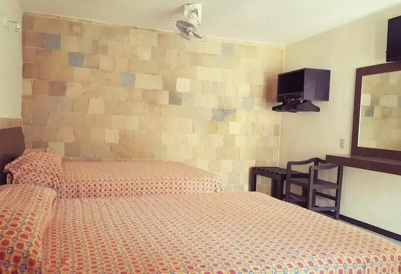 בית מלון כפרי La Quinta Avenida