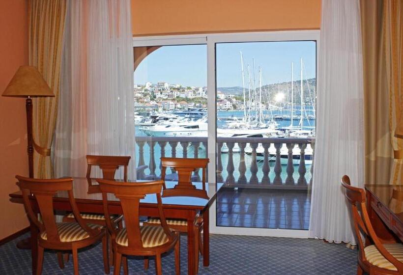 فندق Marina Frapa Resort Rogoznica