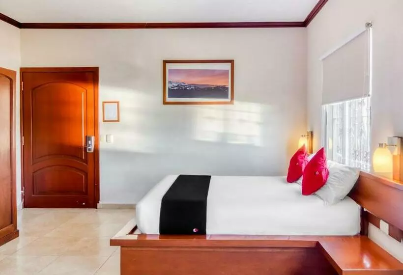 Monte Salerno Hotel & Suites