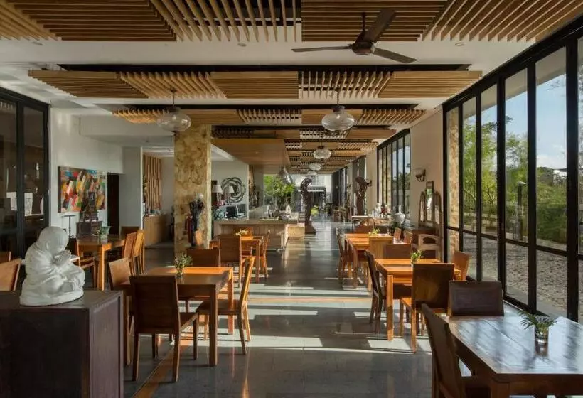 Paragon Hotel Seminyak