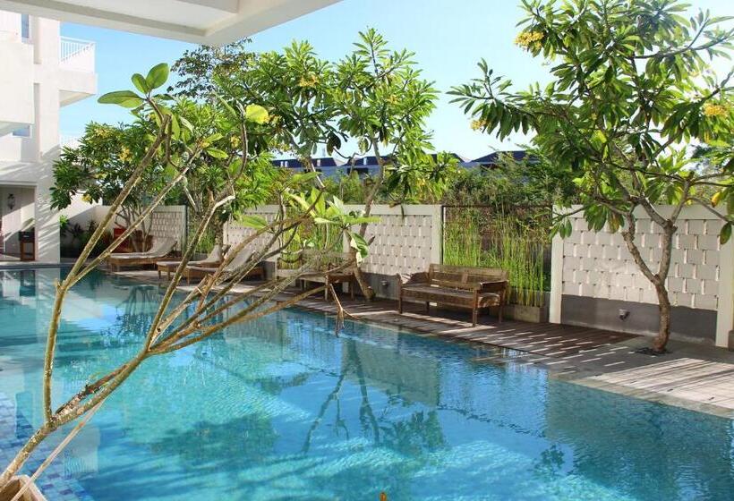 Paragon Hotel Seminyak