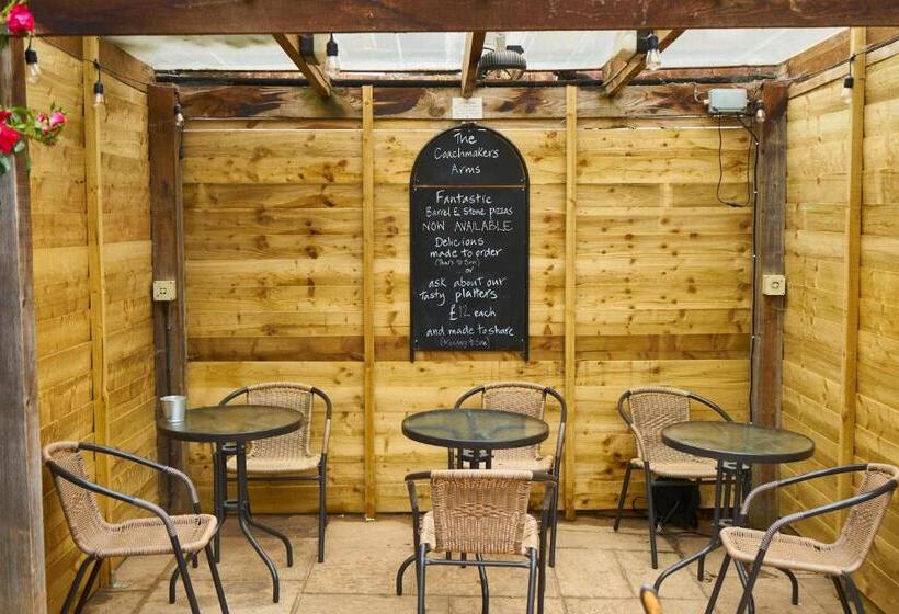 Отель The Coachmakers Arms