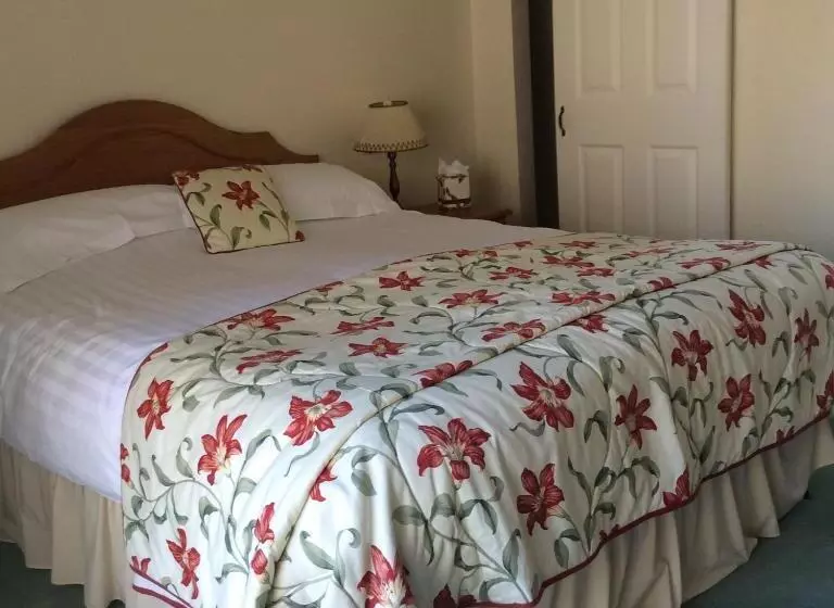 ホテル Whashton Springs Farmhouse B&b