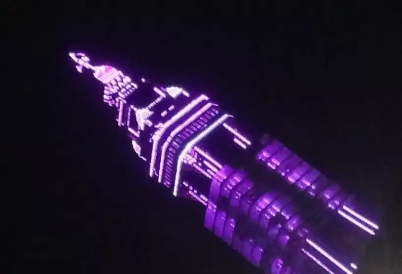 Wilsons Hotel   Blackpool Tower View