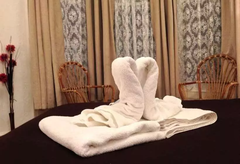 Wilsons Hotel   Blackpool Tower View