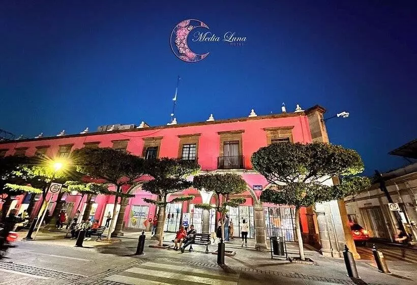 Пансион Media Luna