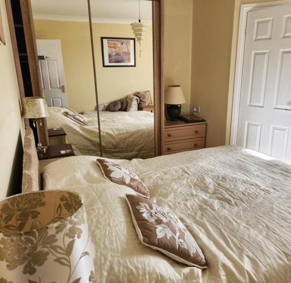 Пансион Swallows Rest