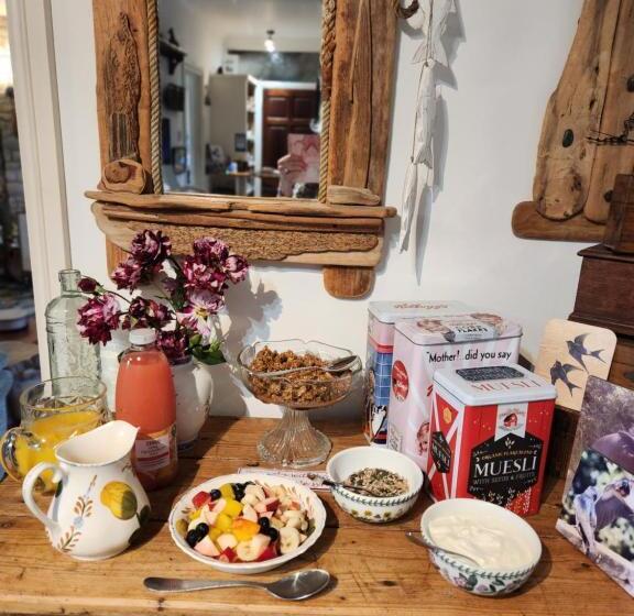 Пансион Swallows Rest