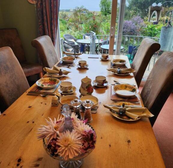 Пансион Swallows Rest