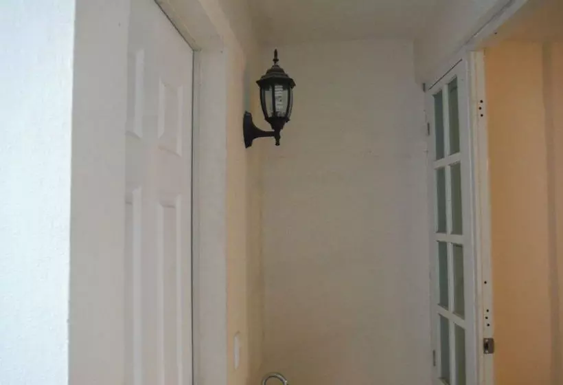 Residencial Tulipanes