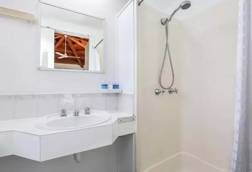 Wunpalm Motel & Holiday Cabins