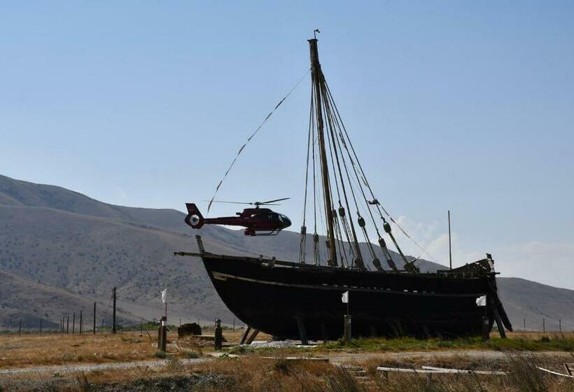 Bed and Breakfast Manor Artoonj At Port Ayas