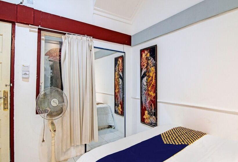 Hotel Spot On 92052 Aulya Homestay Syariah Near Tuanku Tambusai Stadium