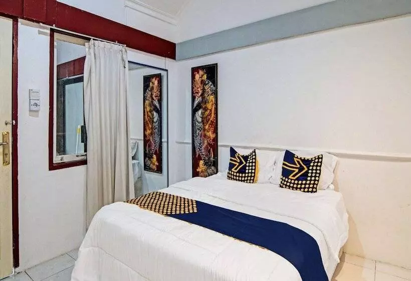 Hotelli Spot On 92052 Aulya Homestay Syariah Near Tuanku Tambusai Stadium