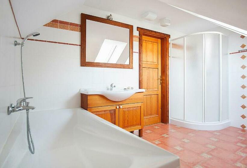 膳宿费 Penzion Horácko