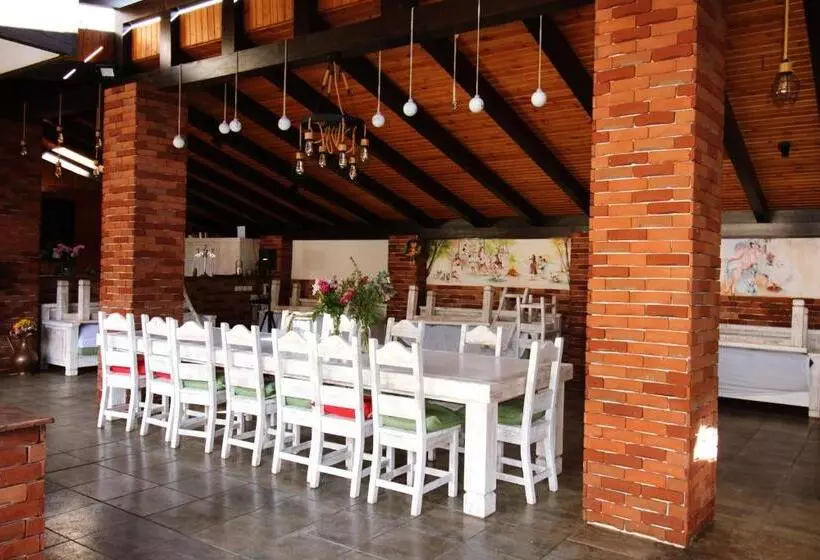 Pensiunea Adolescenta