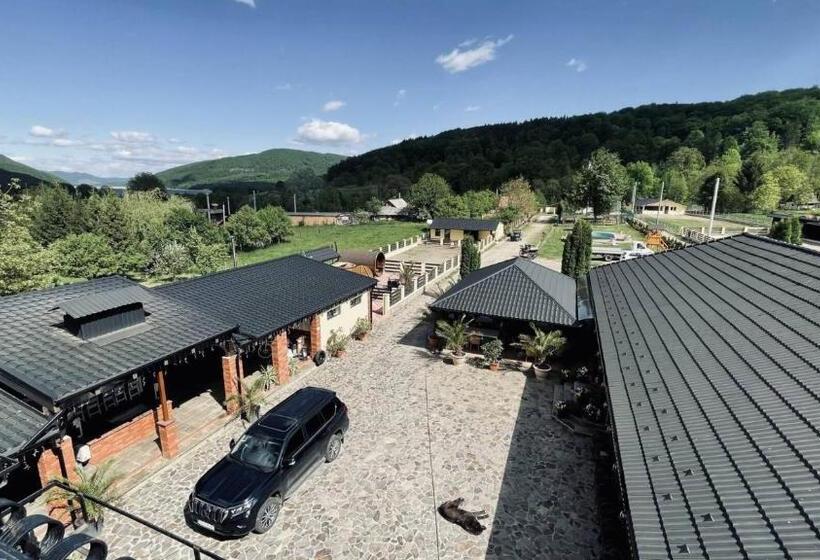 Pensiunea Adolescenta