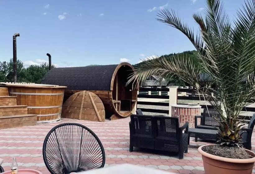 Pensiunea Adolescenta