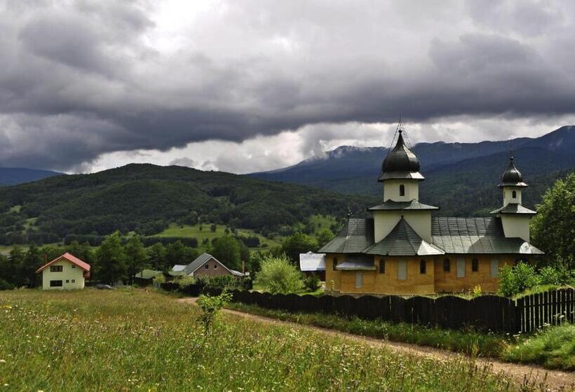 Pensiunea Adolescenta