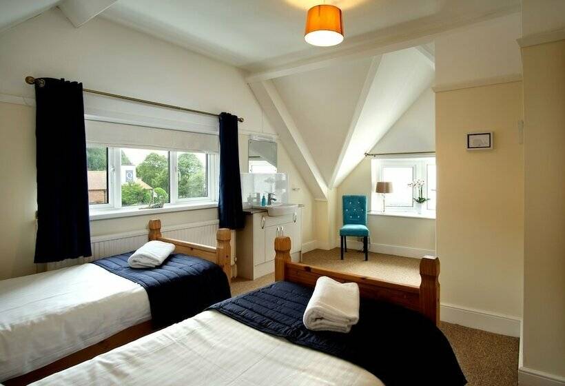 민박 Beachside Suites