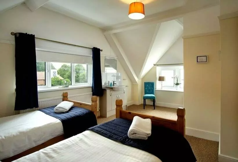 민박 Beachside Suites