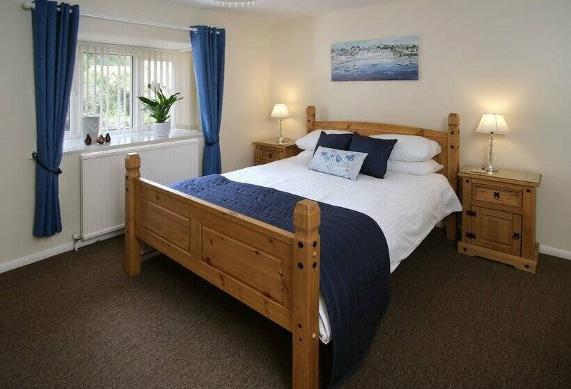 민박 Beachside Suites