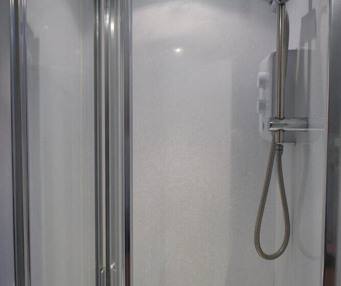 مبيت وإفطار Cartref Guest House