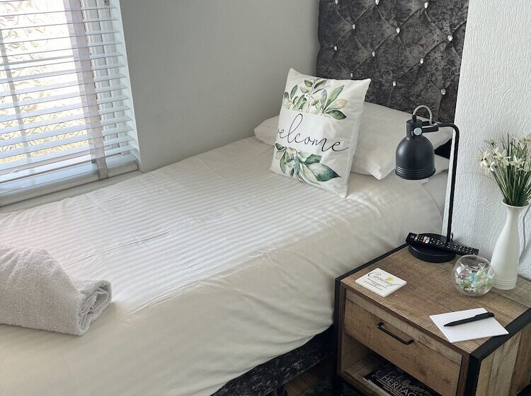 مبيت وإفطار Cartref Guest House