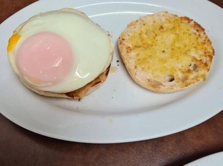 ベッドアンドブレックファースト Crompton House