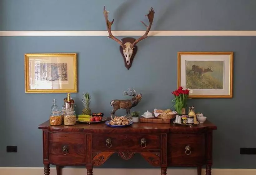 민박 Gellihaf House