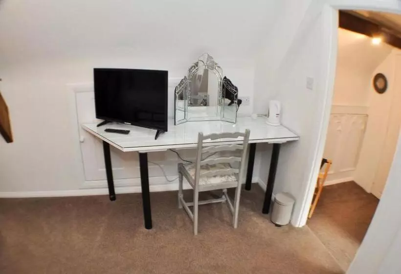 Bed and Breakfast Longbridge House