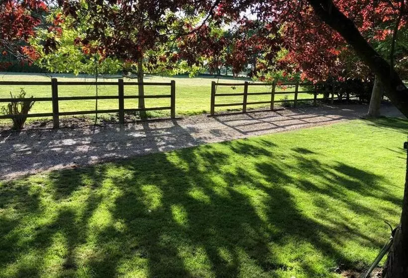 Aamiaismajoitus (B&B) Woodman S Farm